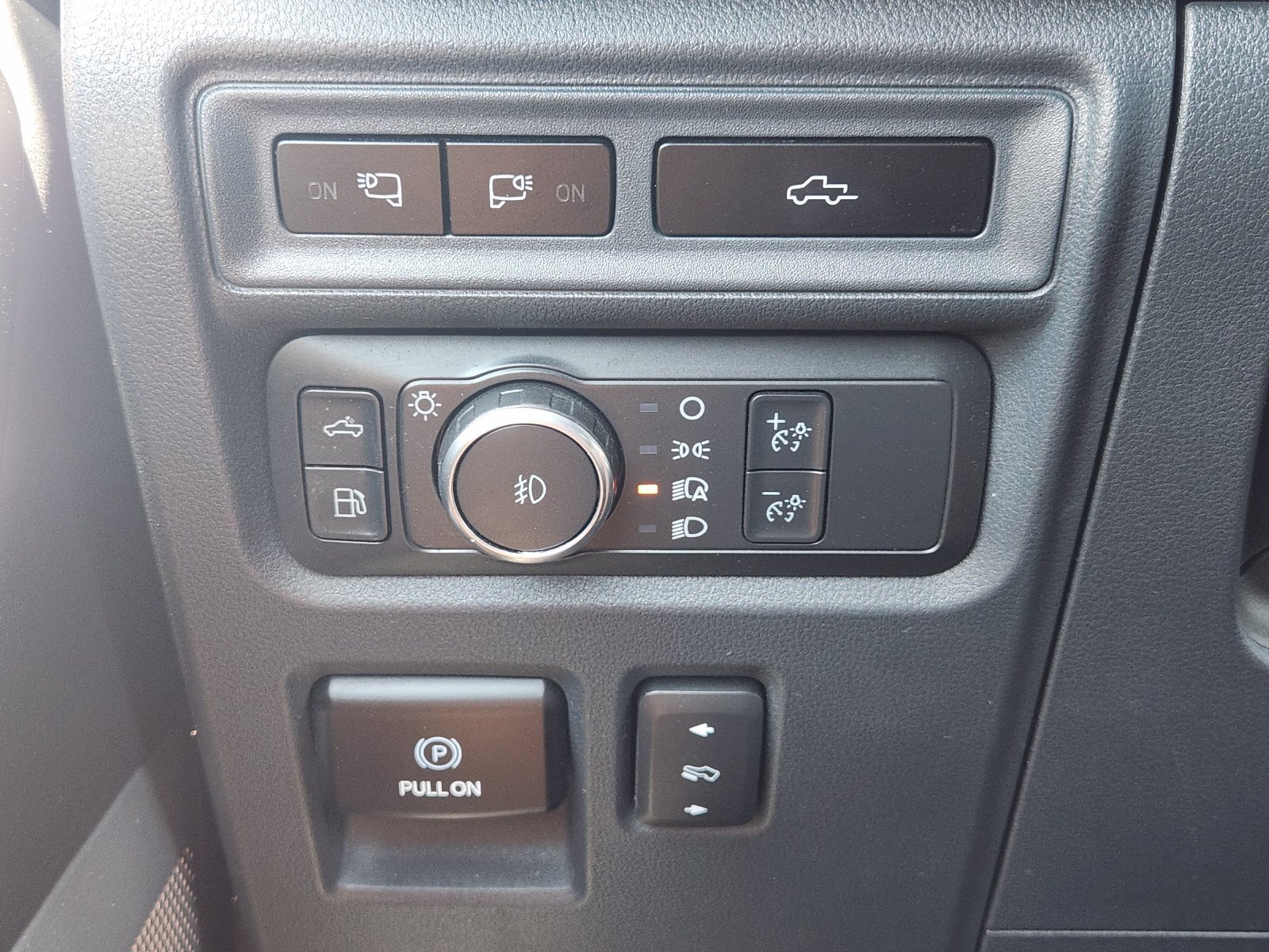 Used 2023 Ford F150 Platinum w/ Equipment Group 701A High AWD/4WD image 25