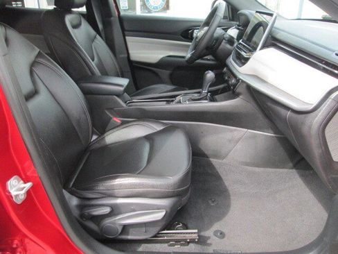 Used 2025 Jeep Compass Limited image 13