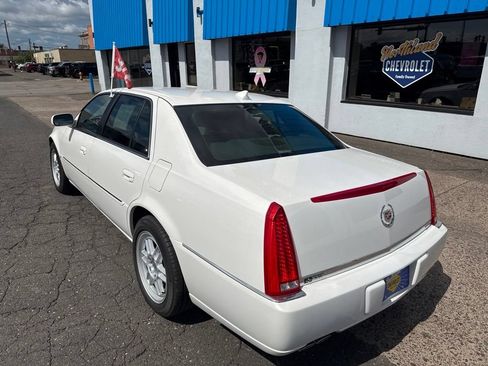 Used 2010 Cadillac DTS FWD image 16