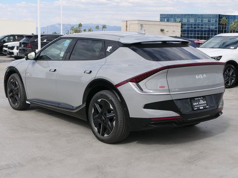 New 2025 Kia EV6 Wind image 5