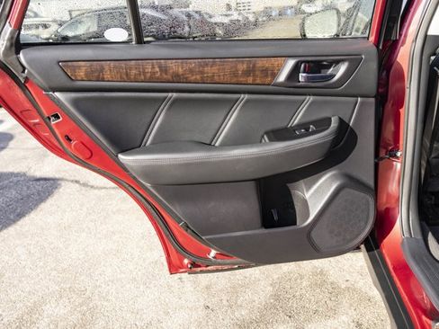 Used 2019 Subaru Outback 2.5i Limited w/ Popular Package #2 image 23