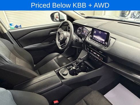 Used 2024 Nissan Rogue SV AWD/4WD image 22