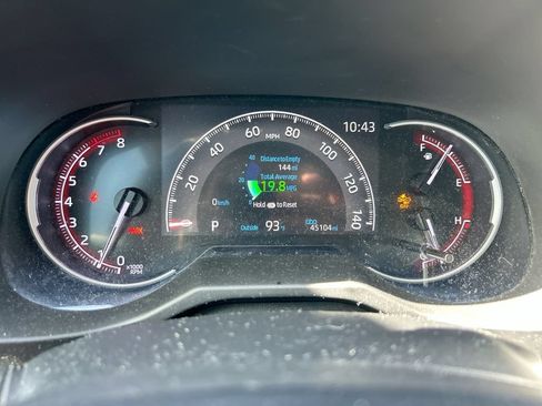 Used 2024 Toyota RAV4 LE FWD image 20