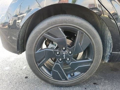 Used 2023 Kia Soul GT-Line w/ GT-Line Technology Package FWD image 17