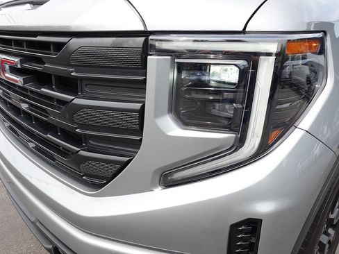 Used 2024 GMC Sierra 1500 Pro w/ Graphite Edition AWD/4WD image 57