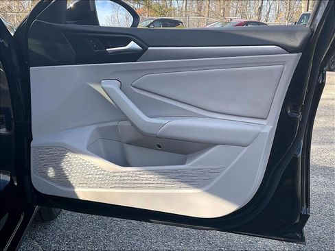 Used 2021 Volkswagen Jetta S image 12