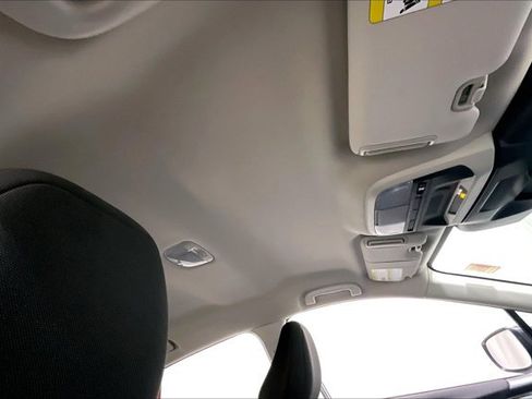 Used 2025 Subaru Impreza 2.0i image 22