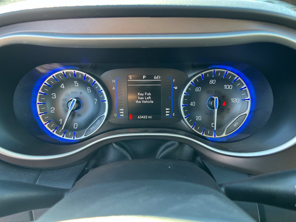 Used 2023 Chrysler Voyager LX FWD image 18