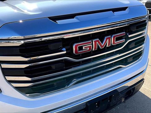 Used 2023 GMC Sierra 1500 SLT image 37