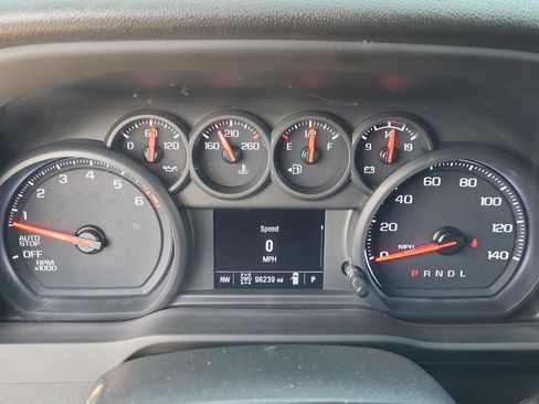 Used 2022 Chevrolet Silverado 1500 Custom Trail Boss w/ Midnight Edition AWD/4WD image 9