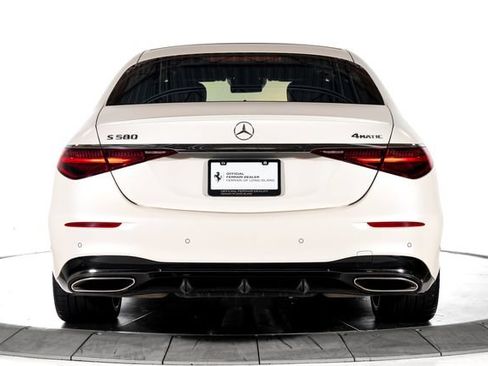 Used 2023 Mercedes-Benz S 580 4MATIC Sedan image 4
