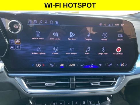 Used 2025 Chevrolet Equinox EV LT w/ Convenience Package image 11