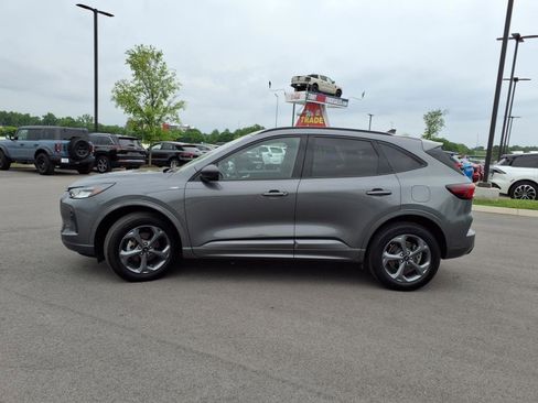 Used 2023 Ford Escape ST-Line image 6