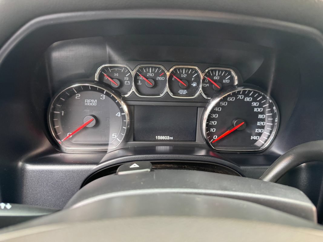 Used 2015 GMC Sierra 2500 SLT w/ Duramax Plus Package AWD/4WD image 9