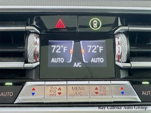 Used 2019 BMW X5 xDrive50i w/ Luxury Seating Package image 16