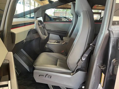 Used 2024 Tesla Cybertruck Cyberbeast AWD/4WD image 12
