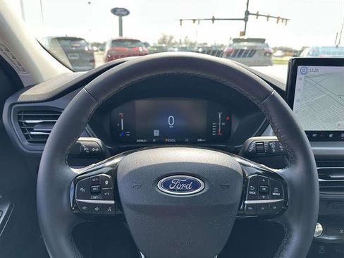 Used 2023 Ford Escape Active w/ Tech Pack #1 AWD/4WD image 17