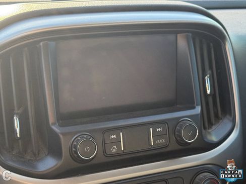 Used 2022 Chevrolet Colorado LT w/ Safety Package RWD image 18