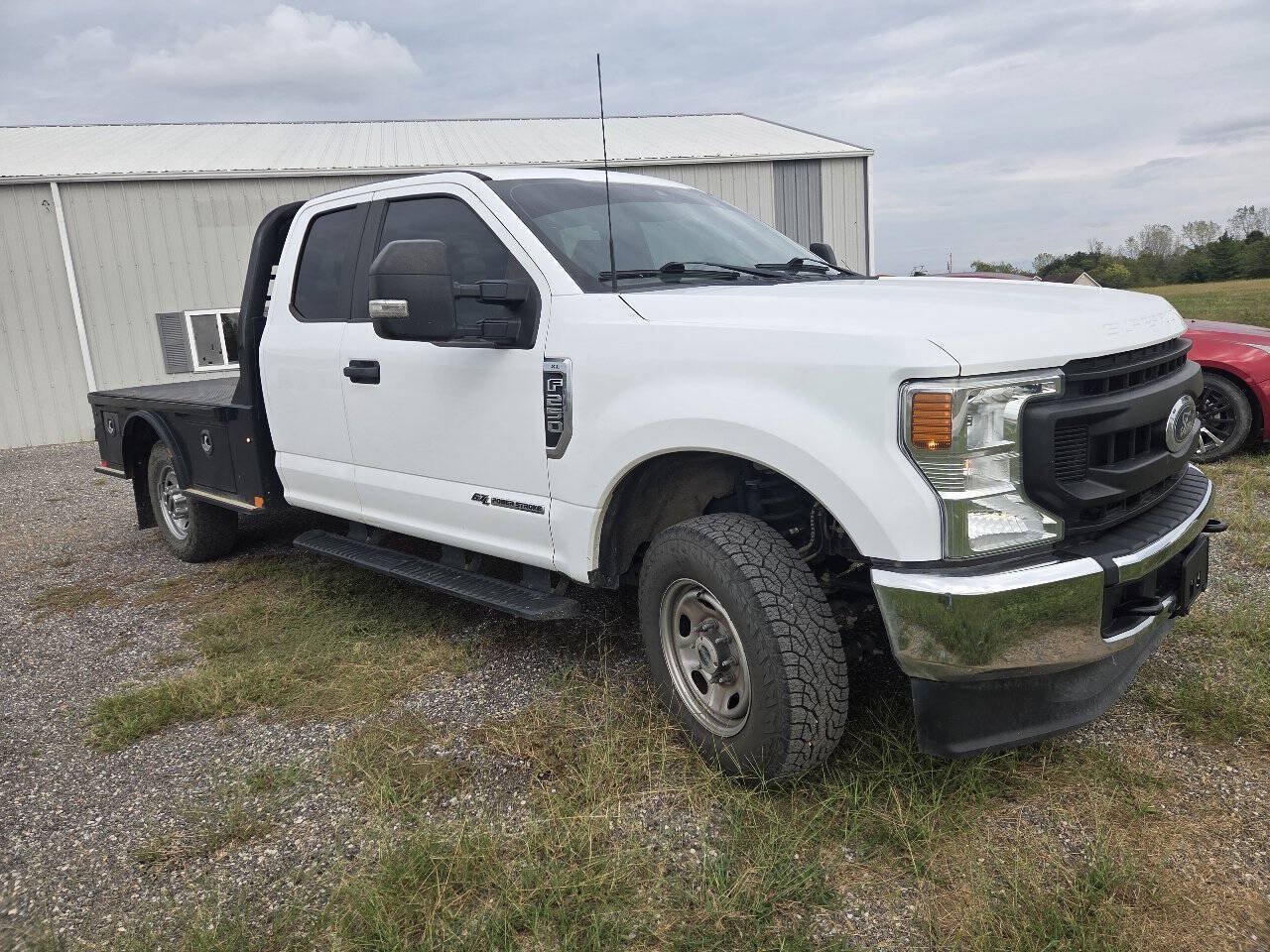 Used 2022 Ford F250 XL w/ Power Equipment Group AWD/4WD image 3