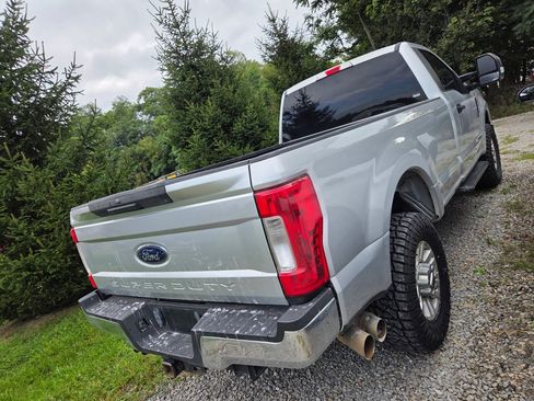 Used 2019 Ford F250 XL w/ XL Value Package AWD/4WD image 2