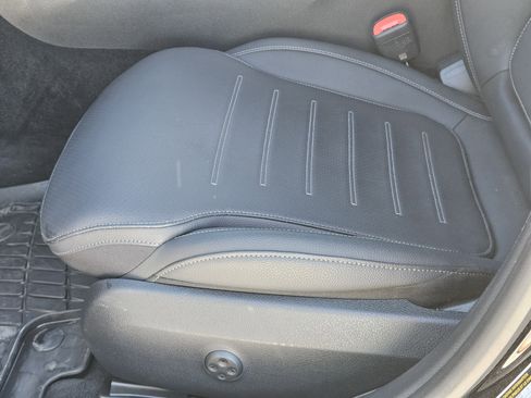 Certified 2025 Mercedes-Benz C 300 Sedan image 25