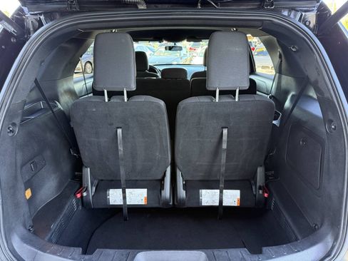 Used 2019 Ford Explorer XLT w/ Equipment Group 201A AWD/4WD image 23