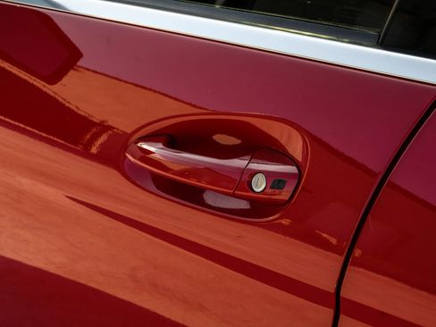 Used 2011 Mercedes-Benz C 300 Sedan w/ Premium 1 Pkg image 40