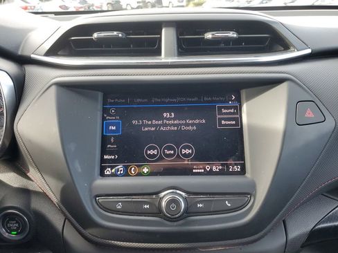 Used 2022 Chevrolet TrailBlazer RS image 30