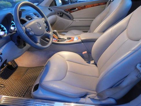 Used 2007 Mercedes-Benz SL 550 image 12