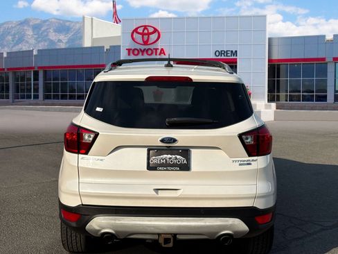 Used 2019 Ford Escape Titanium AWD/4WD image 5