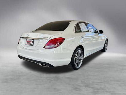 Used 2018 Mercedes-Benz C 300 4MATIC Sedan image 3