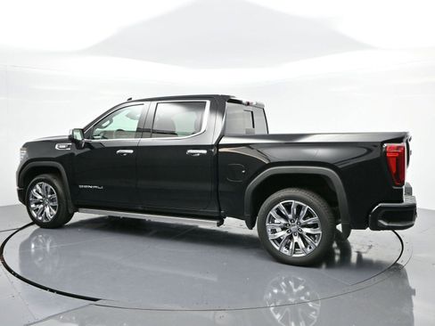 Used 2025 GMC Sierra 1500 Denali w/ Denali Reserve Package AWD/4WD image 5