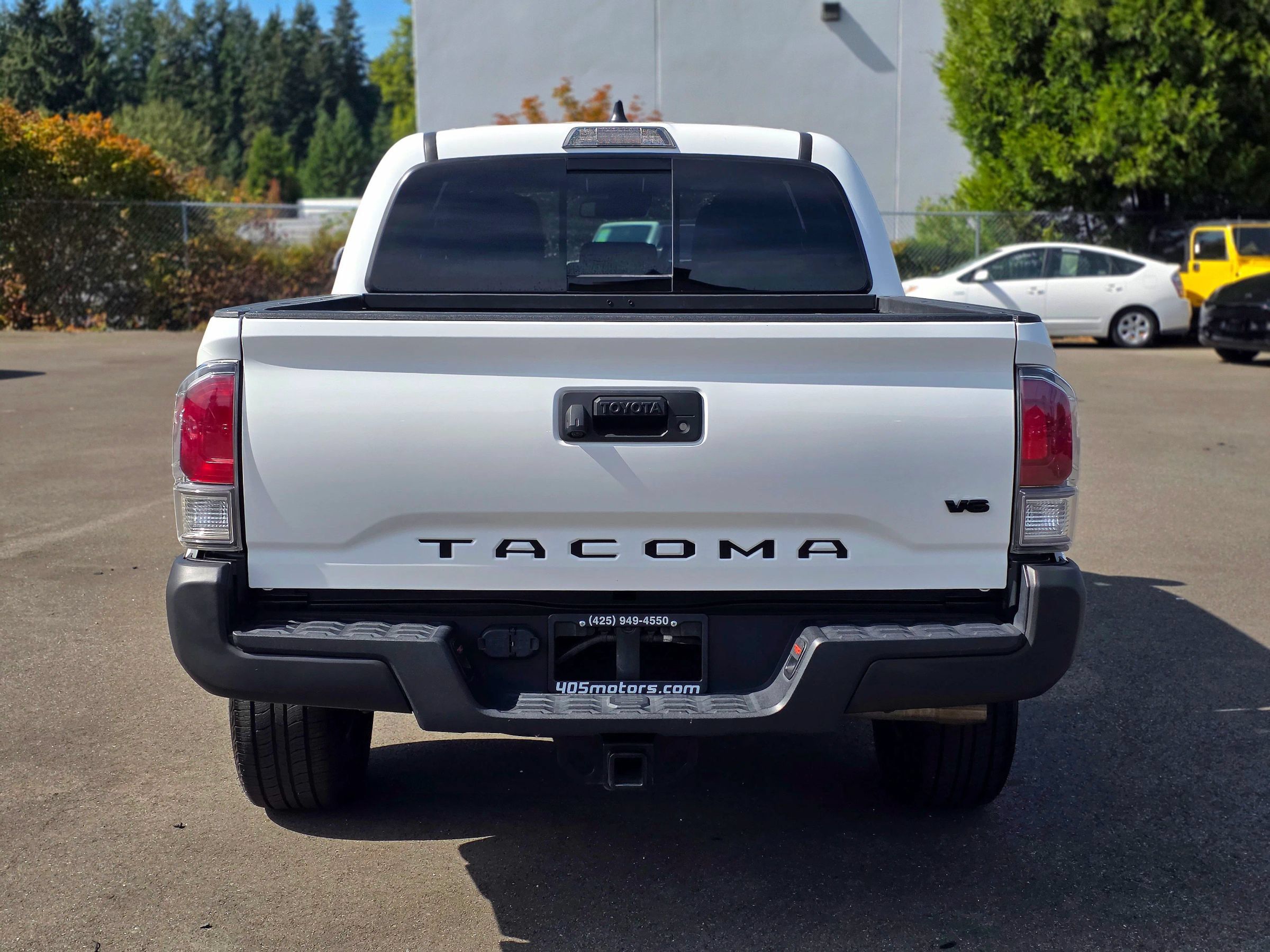 Used 2023 Toyota Tacoma TRD Off-Road AWD/4WD image 10