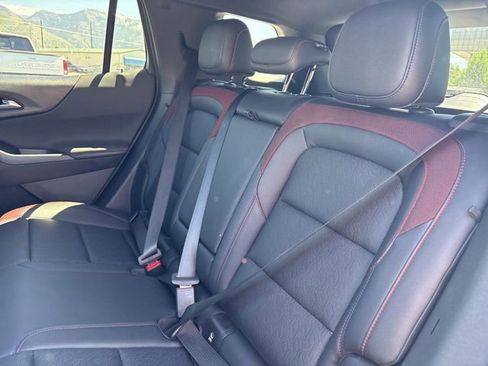 Used 2025 Chevrolet Equinox RS AWD/4WD image 19