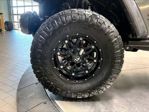 Used 2020 Jeep Wrangler Unlimited Rubicon w/ LED Lighting Group image 14