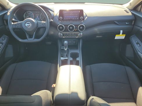 Used 2025 Nissan Sentra S FWD image 10