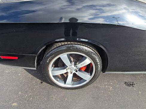 Used 2012 Dodge Challenger SRT8 w/ Premium Sound Group image 11