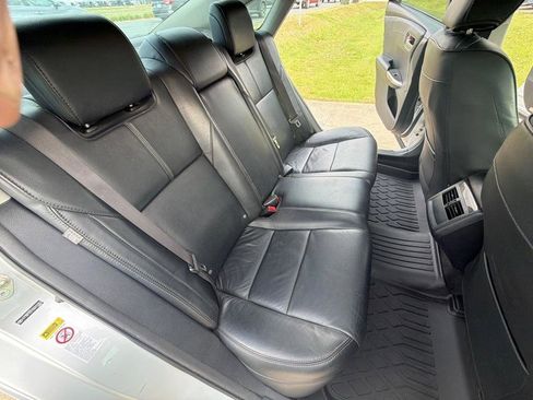 Used 2013 Toyota Avalon XLE Touring FWD image 26