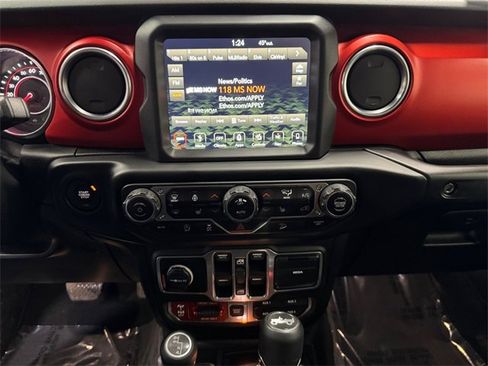 Used 2018 Jeep Wrangler Unlimited Rubicon image 9