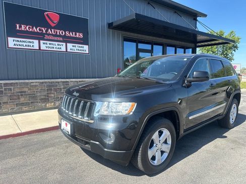 Used 2012 Jeep Grand Cherokee Laredo AWD/4WD image 1