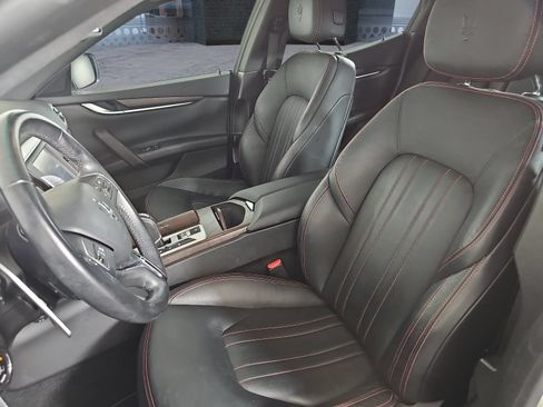Used 2015 Maserati Ghibli RWD image 12