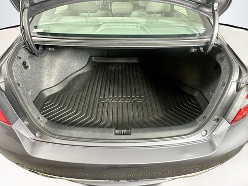 Used 2017 Honda Accord EX-L image 27