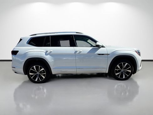New 2026 Volkswagen Atlas SEL Premium R-Line AWD/4WD image 2