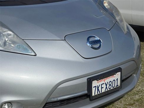 Used 2015 Nissan Leaf S w/ Charge Package image 5