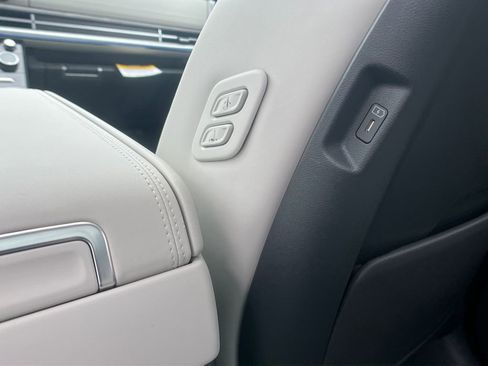 New 2025 Hyundai Santa Fe Calligraphy image 29