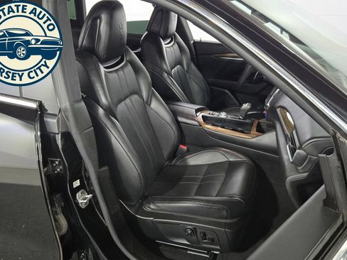 Used 2018 Maserati Levante S GranSport AWD/4WD image 37