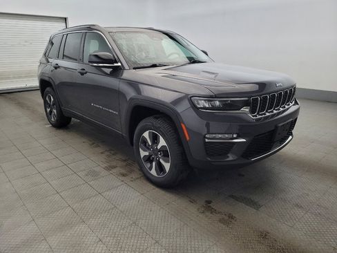 Used 2022 Jeep Grand Cherokee Limited 4xe image 13