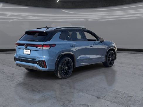 New 2026 Volkswagen Tiguan SE R-Line image 5