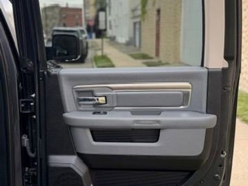 Used 2018 RAM 1500 Big Horn AWD/4WD image 25
