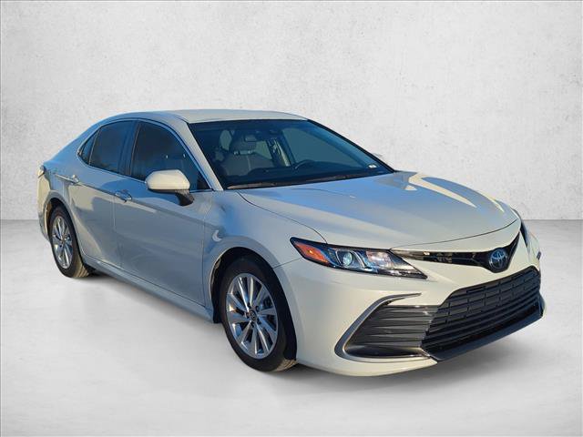 Used 2023 Toyota Camry LE FWD image 4